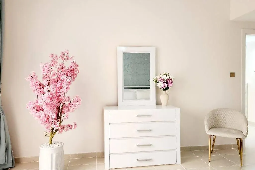 Cozy Urban 1Br Apartment Dubai 0*,  United Arab Emirates